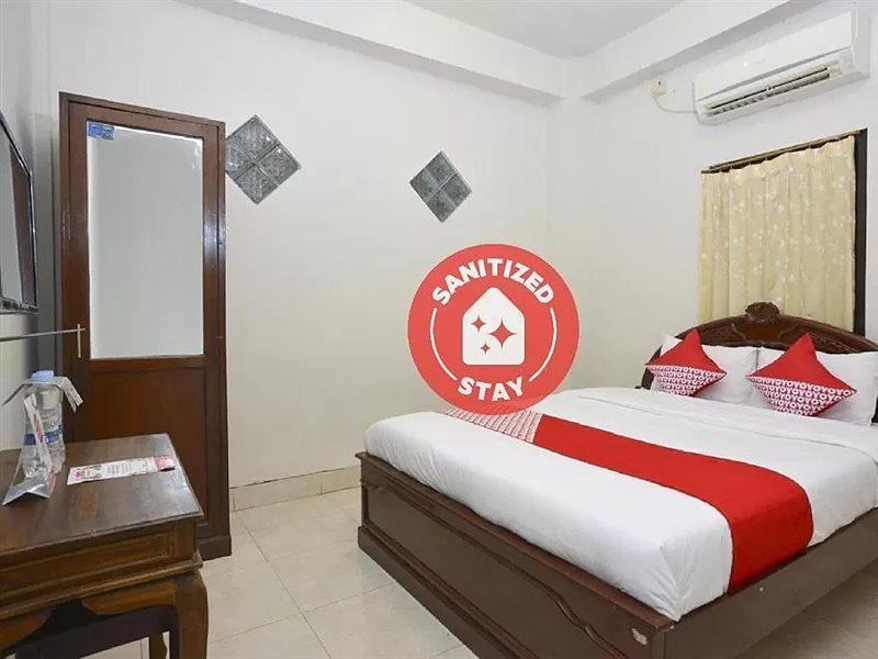 OYO 586 Hotel Wijaya Kalasan Bagian luar foto