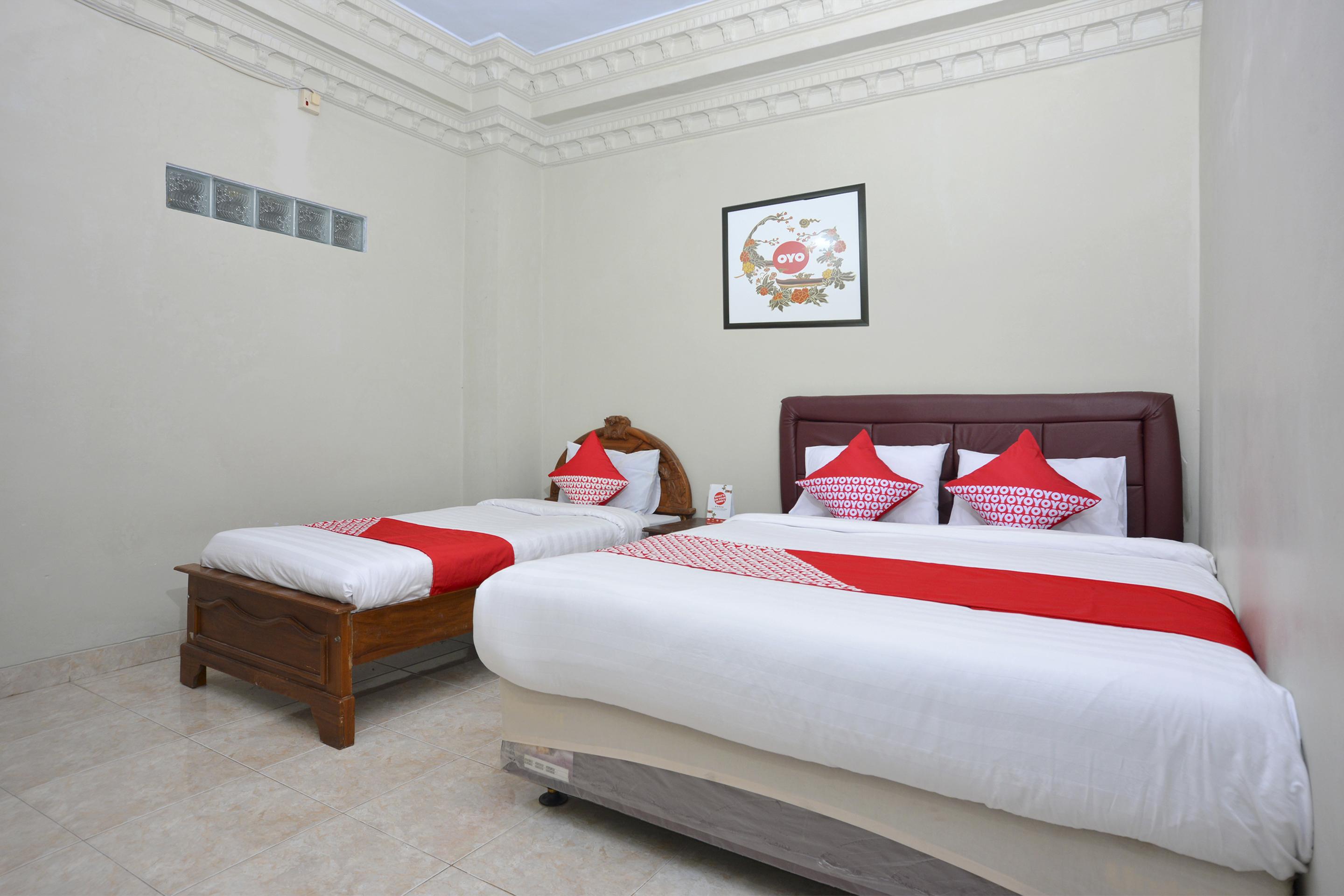 OYO 586 Hotel Wijaya Kalasan Bagian luar foto