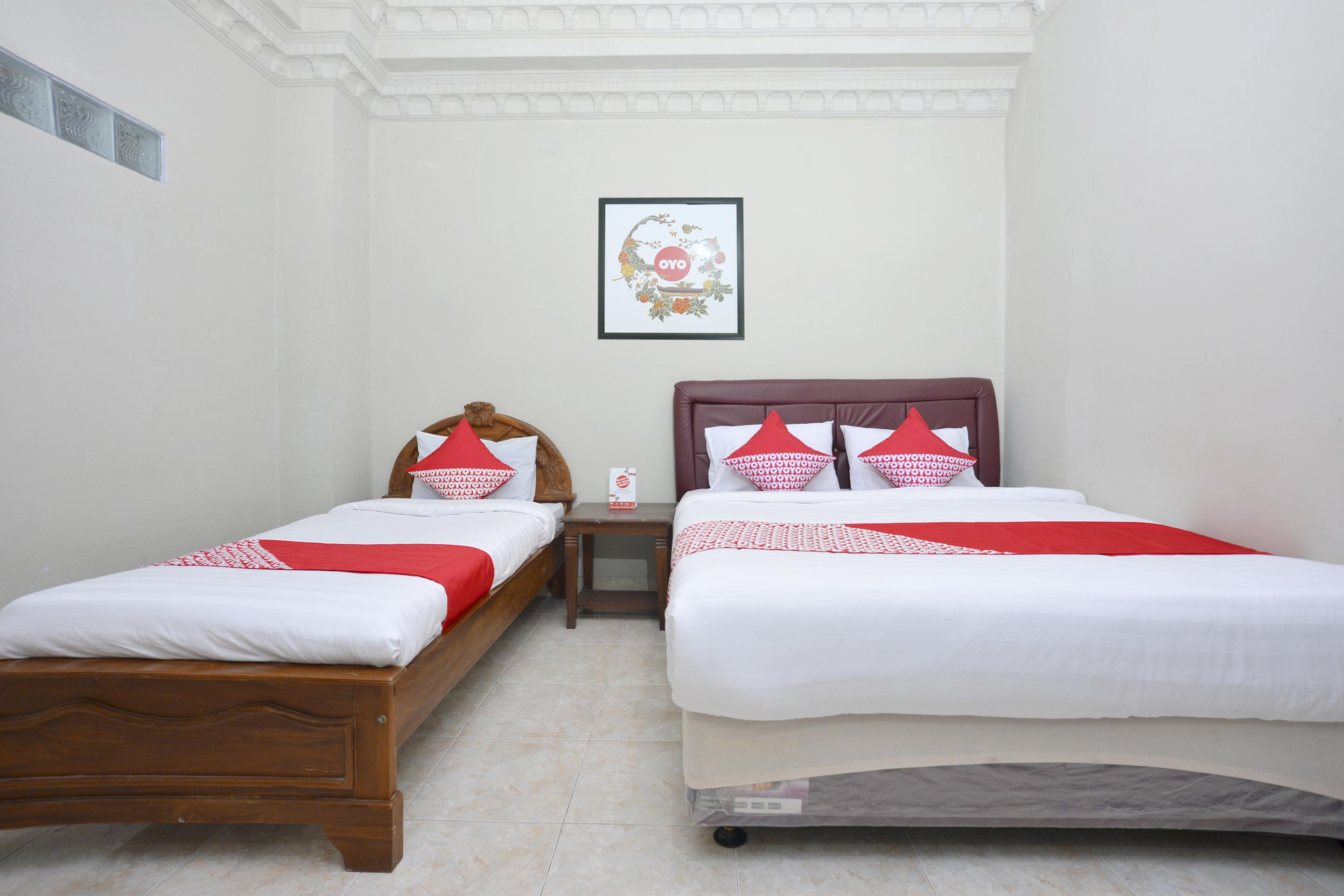 OYO 586 Hotel Wijaya Kalasan Bagian luar foto