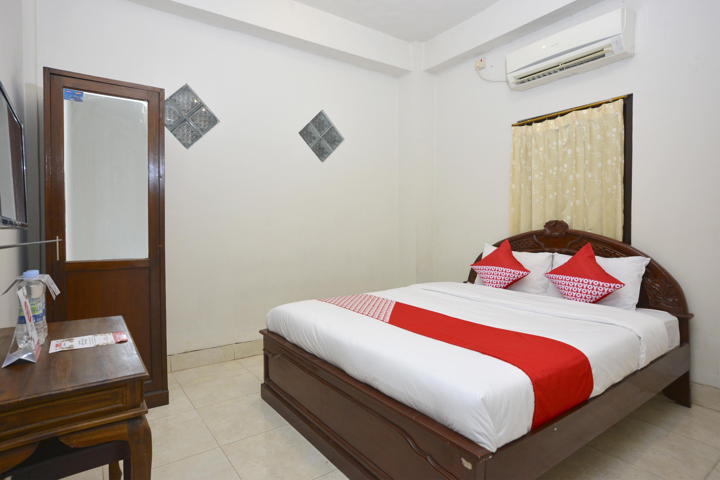 OYO 586 Hotel Wijaya Kalasan Bagian luar foto
