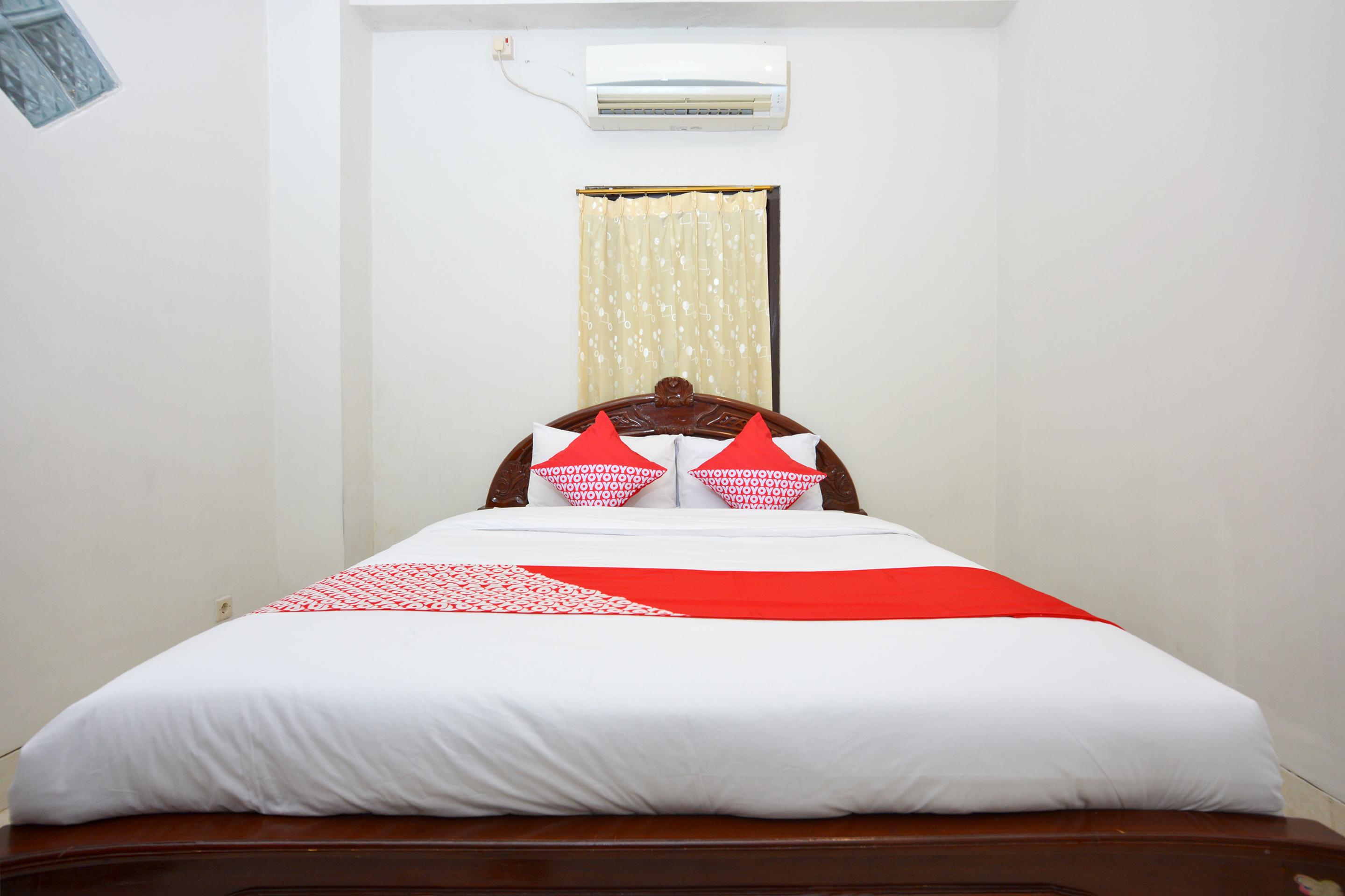 OYO 586 Hotel Wijaya Kalasan Bagian luar foto