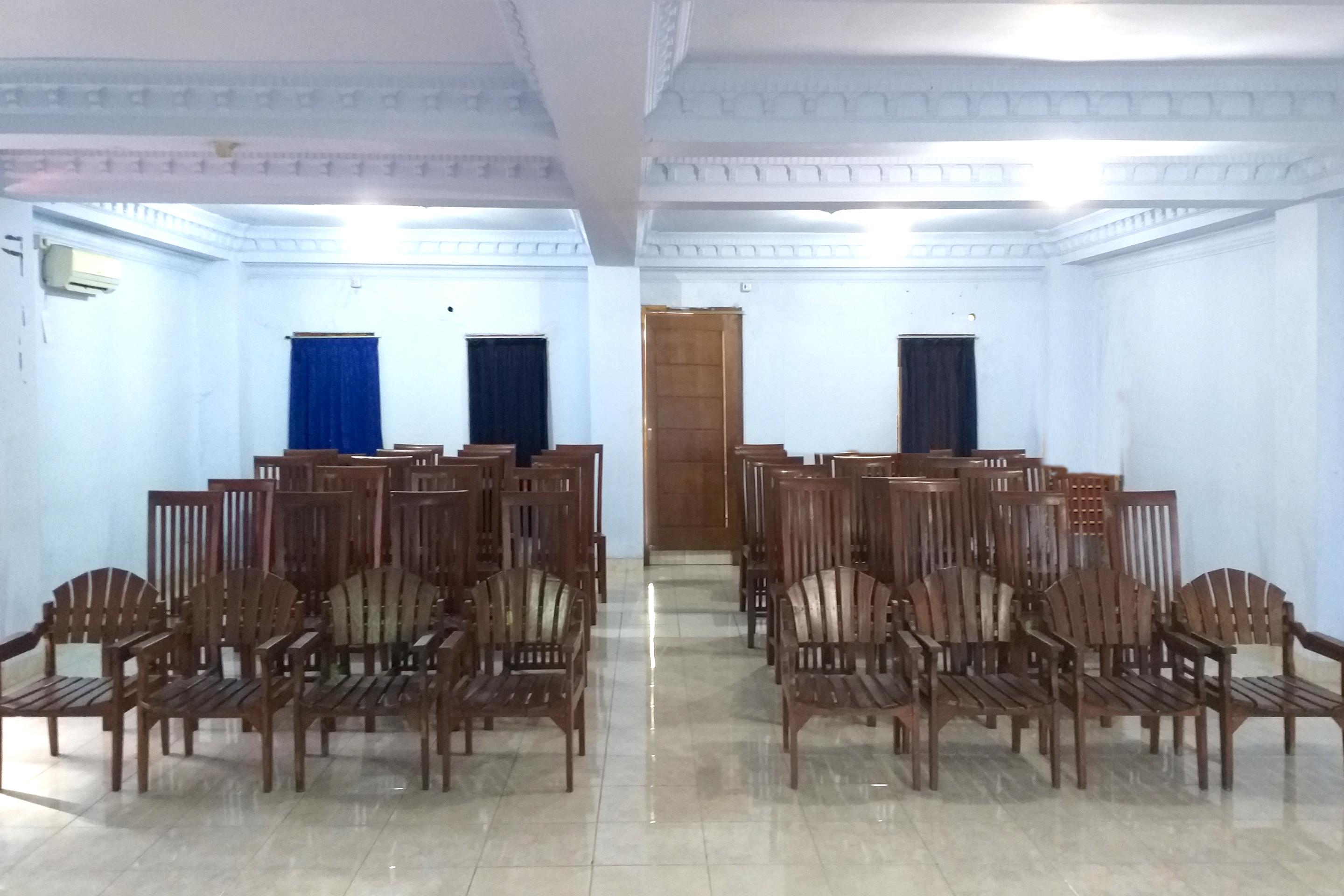 OYO 586 Hotel Wijaya Kalasan Bagian luar foto